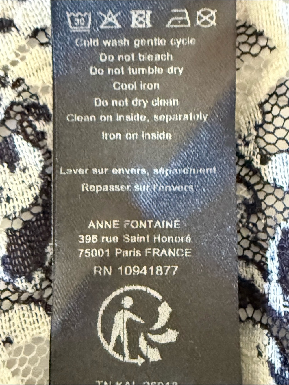 Anne Fontaine Bold Navy & White Lace Pattern Tank and Blouse Set - Picture 13 of 16